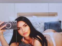 PaolaPaola - female with black hair webcam at LiveJasmin