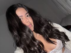 PaollaBitencourt from LiveJasmin