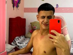 PaulBryan - male webcam at LiveJasmin