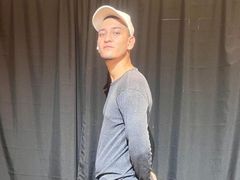 PaulJacksom from LiveJasmin