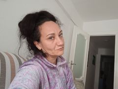 PaulaCarmen - female with black hair webcam at LiveJasmin