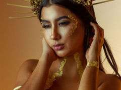 PaulinaWood - female with black hair webcam at LiveJasmin