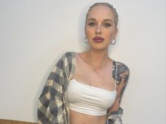 FrancisLinder - blond female webcam at LiveJasmin