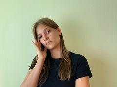 PhebeBandulin from LiveJasmin