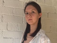 PhebePundt - female with brown hair and  small tits webcam at LiveJasmin