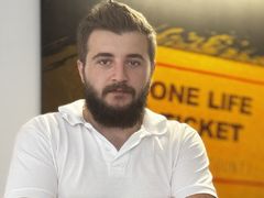 PhoenixWade from LiveJasmin