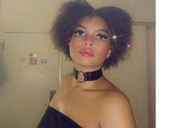 PinkkDiaamond from LiveJasmin