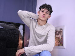 PitRoss from LiveJasmin