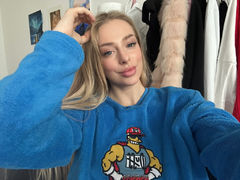 PolinaMoore from LiveJasmin