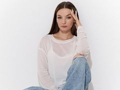 PolliMills from LiveJasmin