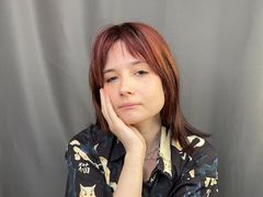 PollyGardener from LiveJasmin