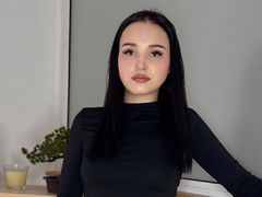 PollyGeer from LiveJasmin