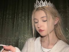 PollyKeiran from LiveJasmin