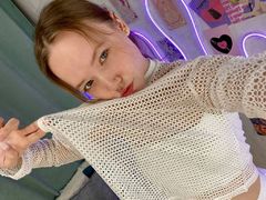 PollyPower - blond female webcam at LiveJasmin