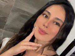 PolyPolsen - female with black hair webcam at LiveJasmin