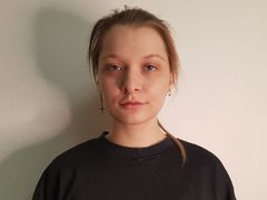 PortiaFudge - female with brown hair and  small tits webcam at LiveJasmin