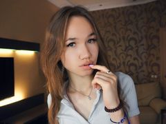 PortiaHartnell - female with brown hair webcam at LiveJasmin