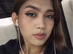 PrescillaGomez - shemale with black hair webcam at LiveJasmin