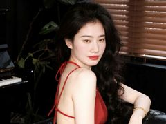 Primerosa - female with black hair and  big tits webcam at LiveJasmin