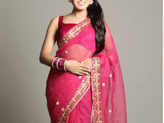 PriyaArmani - female webcam at LiveJasmin