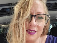 Purplelipss - blond female with  big tits webcam at LiveJasmin