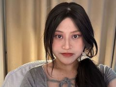 QiaoXiaox from LiveJasmin