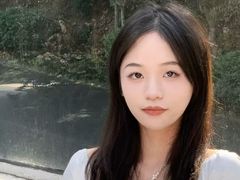 QinMjie from LiveJasmin