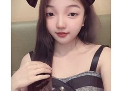 Qingyue from LiveJasmin