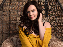 LunatheVampire - female with red hair and  small tits webcam at ImLive