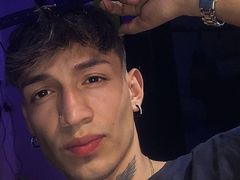 RandyCruzz - male webcam at xLoveCam