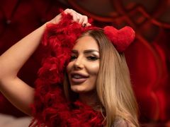 RaquelleSharen from LiveJasmin