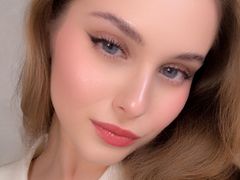 RavenCrago from LiveJasmin