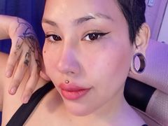 JadeValente - female with brown hair webcam at LiveJasmin