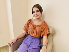 RebeccaChamb - blond female webcam at LiveJasmin