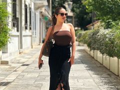 RebekaRusso - female with brown hair webcam at LiveJasmin