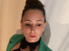 ReineDuVice - female with brown hair and  big tits webcam at LiveJasmin