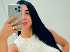 RenataMelloo from LiveJasmin