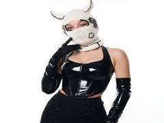 RenesmeWhite from LiveJasmin