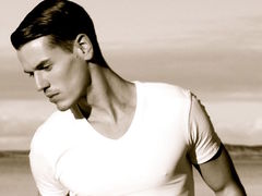 realFORreal - male webcam at LiveJasmin