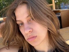 RhiannonLinko from LiveJasmin