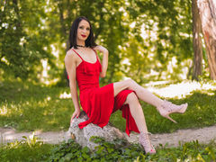RiaOssen - female with black hair and  small tits webcam at LiveJasmin
