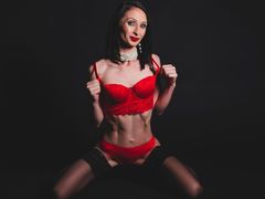 RiaOssen - female with black hair and  small tits webcam at LiveJasmin