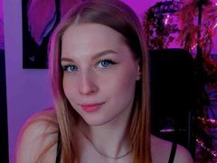 RinaMous - blond female webcam at LiveJasmin