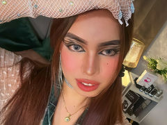 RitzMendoza - shemale with black hair webcam at LiveJasmin