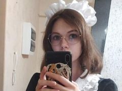 RizeChan - female with brown hair webcam at LiveJasmin