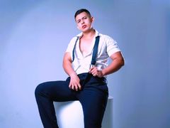 RomanCross from LiveJasmin