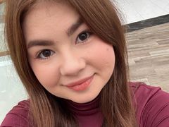 RosaAmourLoves - female with brown hair and  big tits webcam at ImLive