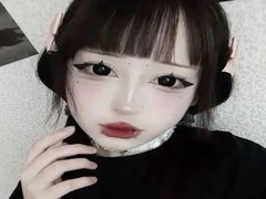 RoseAdin from LiveJasmin