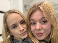 RoseAndCayla from LiveJasmin
