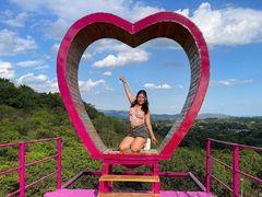 RosesRazzer from LiveJasmin